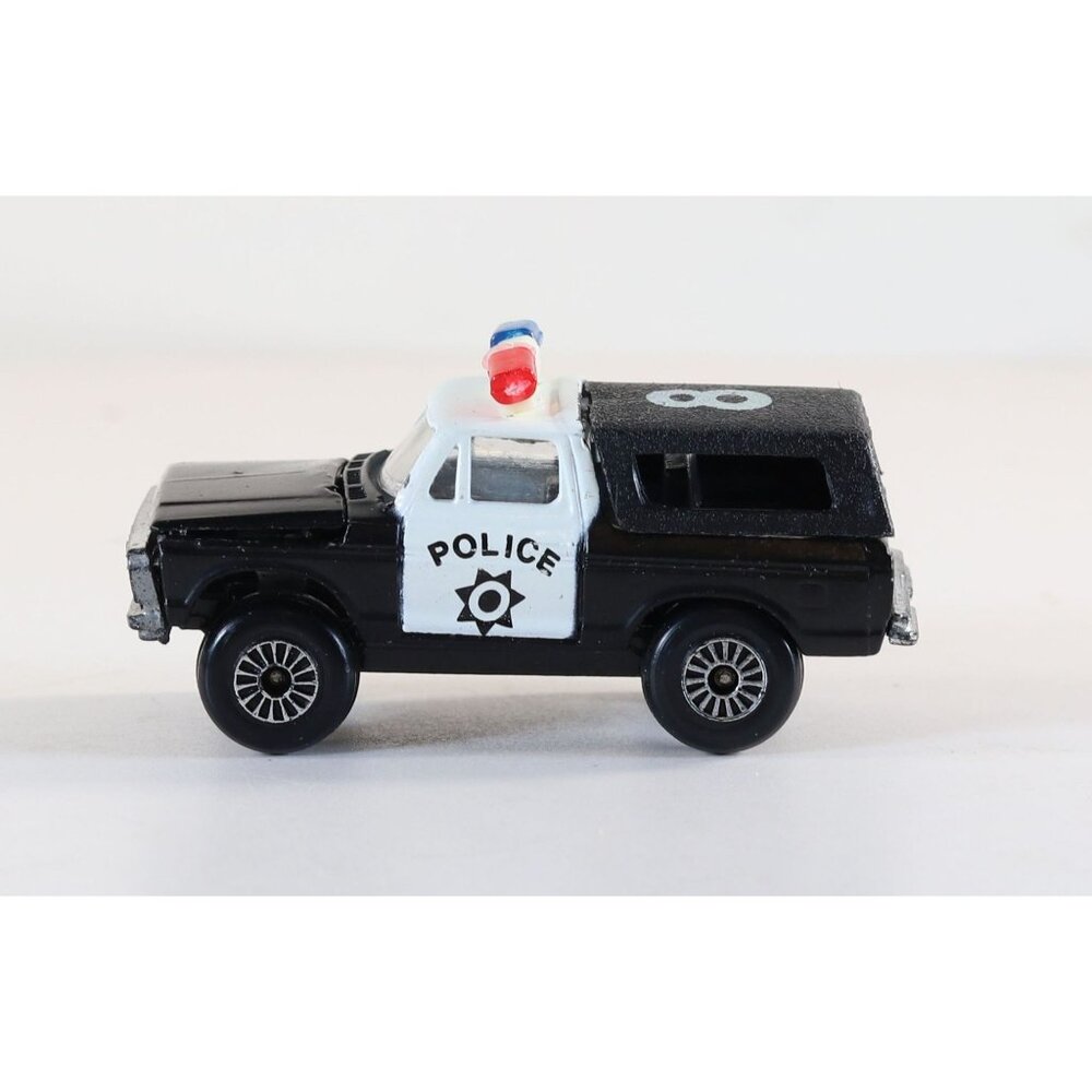 Zylmex Zee Toys Pacesetters P369 Ford Bronco 4x4 Police SUV Black & White 1970